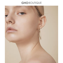 Load image into Gallery viewer, GHO Line Art Asymmetric Earrings

