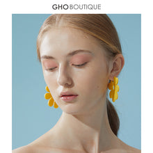 Load image into Gallery viewer, GHO About July Sunshine Yellow Flower Earrings

