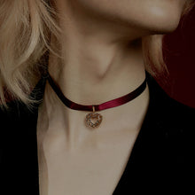 Load image into Gallery viewer, GHO Hook Line Gem Series Love Chocker
