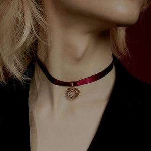GHO Hook Line Gem Series Love Chocker