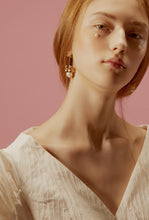 Load image into Gallery viewer, GHO Pearl Crown Earrings
